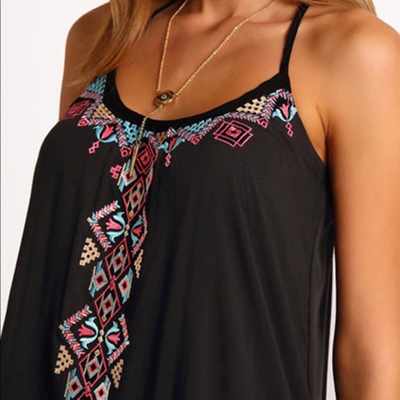 ASYMMETRICAL HEM WITH AZTEC DESIGN 1 left - Picture 7 of 8